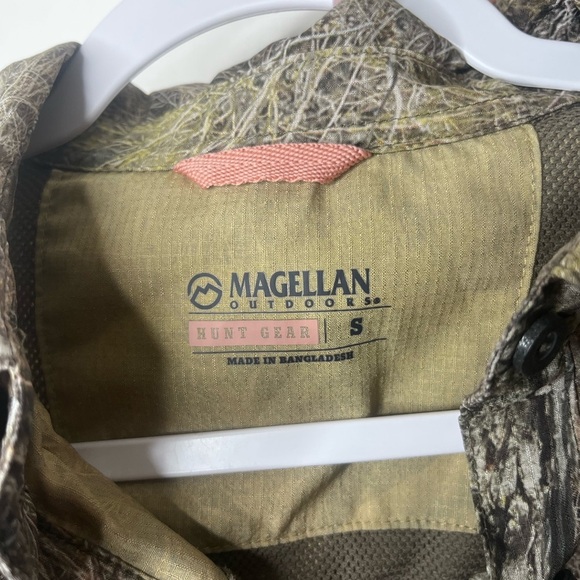 Women Magellan camo packable Vented roll tab sleeve hunting top S - Picture 9 of 10